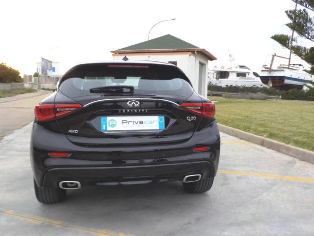 INFINITI Q30 usata, con Antifurto