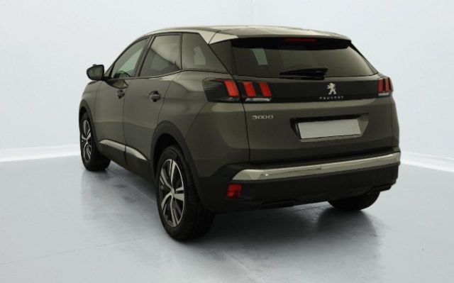 PEUGEOT 3008 usata, con Boardcomputer