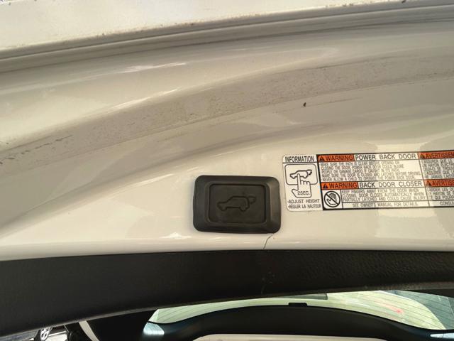 TOYOTA RAV 4 usata, con Portellone posteriore elettrico