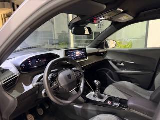 PEUGEOT 2008 usata, con Sound system