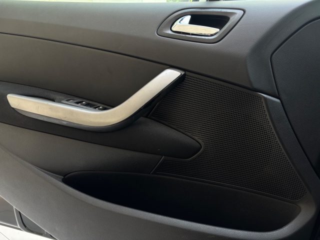 PEUGEOT 308 usata, con Controllo trazione