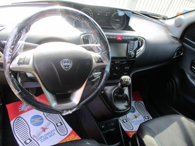 LANCIA Ypsilon usata, con Controllo trazione