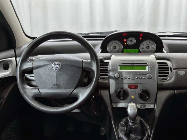 LANCIA Ypsilon usata, con Airbag testa