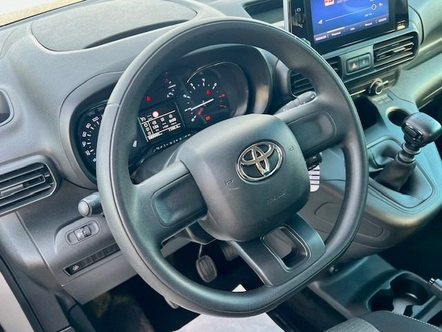 TOYOTA Proace City Verso usata, con USB