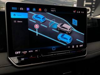 VOLKSWAGEN Tiguan usata, con Bracciolo