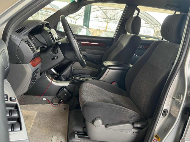 TOYOTA Land Cruiser usata, con Chiusura centralizzata