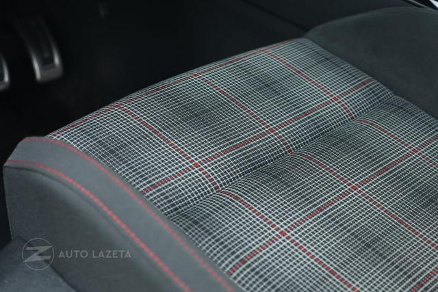 VOLKSWAGEN Golf GTI usata, con Luci diurne
