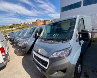 PEUGEOT Boxer 330 2.2 BlueHDi 120 S&S PC-TN Furgone