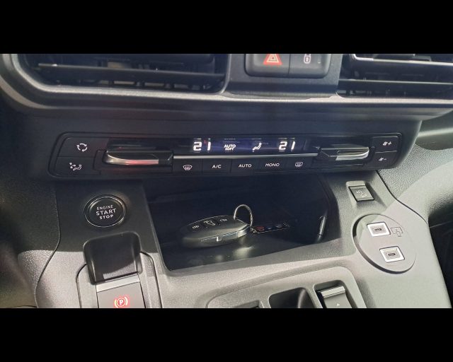 FIAT Doblo usata, con Specchietti laterali elettrici