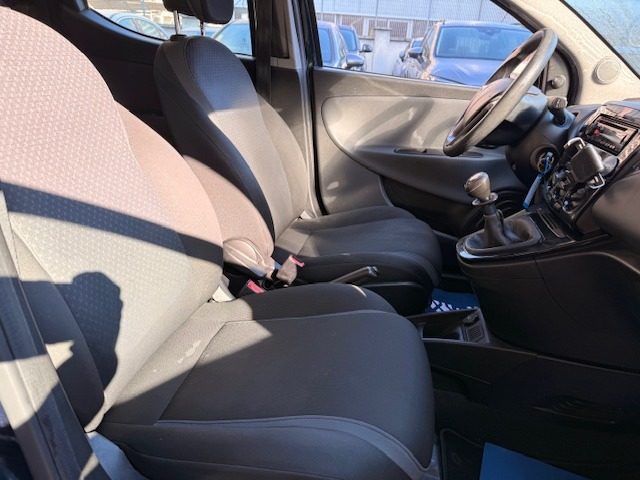 LANCIA Ypsilon usata, con Sensori di parcheggio posteriori
