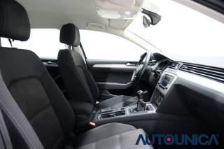 VOLKSWAGEN Passat Variant usata 59