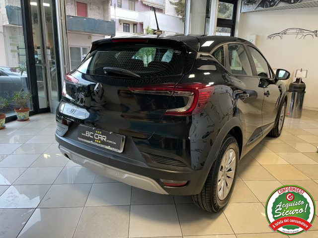 RENAULT Captur usata, con Autoradio