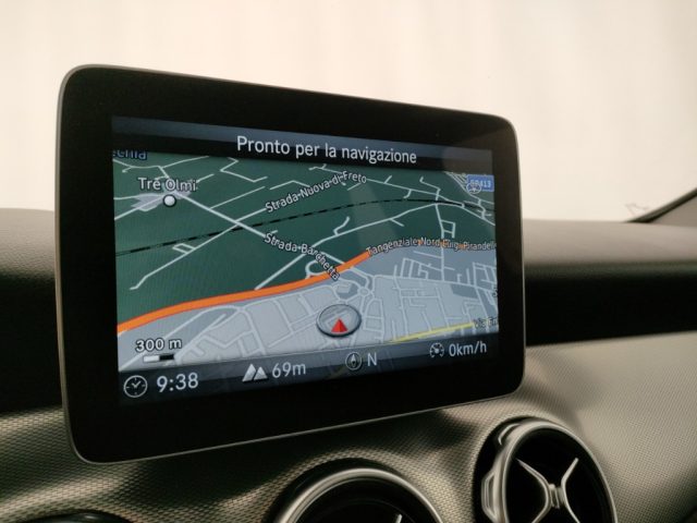 MERCEDES-BENZ GLA 180 usata, con ESP