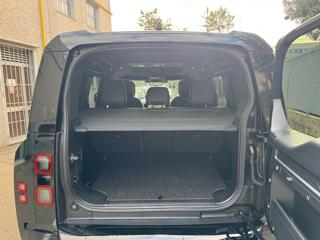 LAND ROVER Defender usata, con Park Distance Control