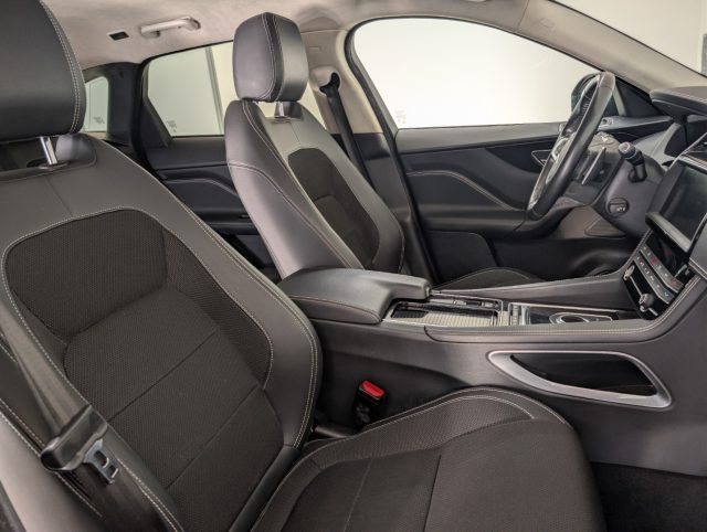 JAGUAR F-Pace usata, con Controllo trazione