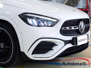 MERCEDES-BENZ GLA 220 usata, con Fari LED