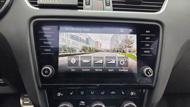 SKODA Octavia usata, con Luci diurne LED