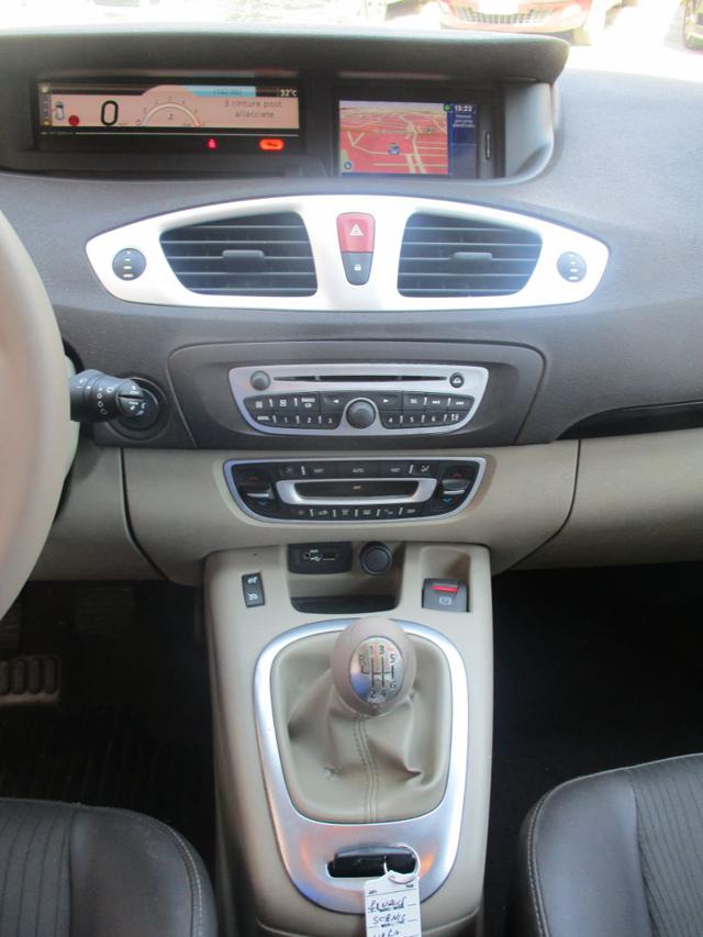 RENAULT Scenic usata 13