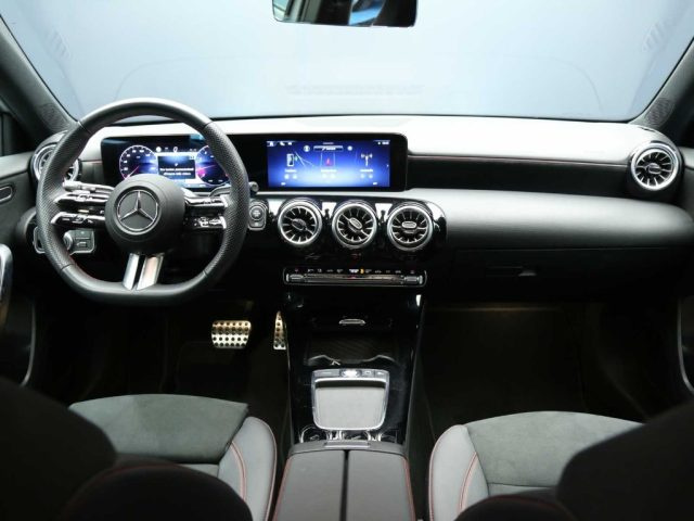 MERCEDES-BENZ A 180 usata, con Alzacristalli elettrici