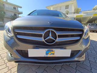 MERCEDES-BENZ B 180 usata, con Autoradio digitale