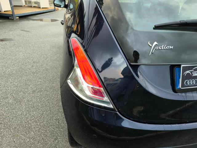 LANCIA Ypsilon usata, con Autoradio