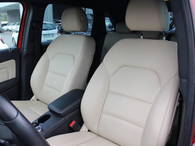 MERCEDES-BENZ B 180 usata, con Climatizzatore
