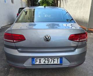 VOLKSWAGEN Passat usata, con Cerchi in lega