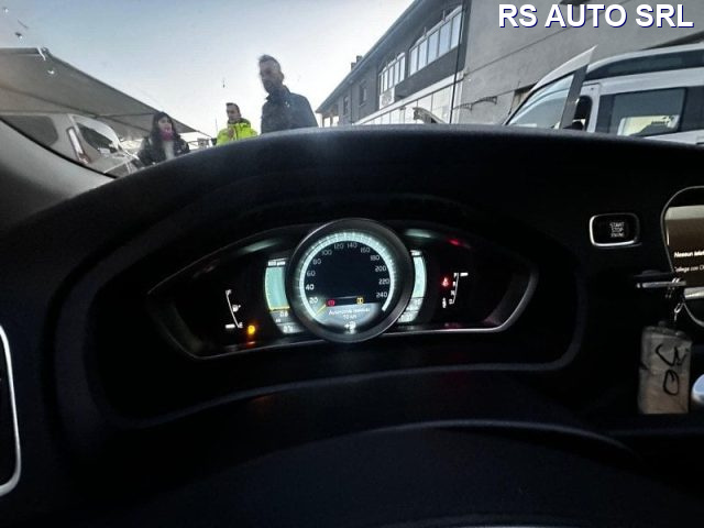 VOLVO V40 Cross Country usata, con Climatizzatore