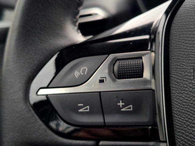PEUGEOT 208 usata, con Bluetooth