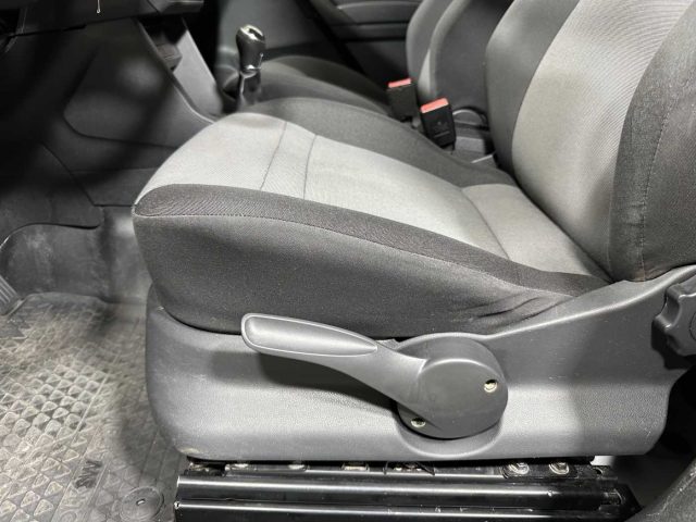 VOLKSWAGEN Caddy usata 23