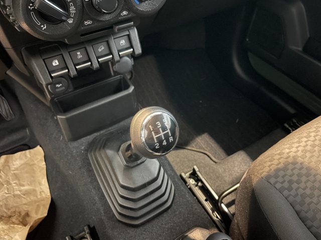SUZUKI Jimny usata, con Sedili riscaldati