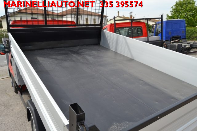 IVECO Daily usata 9