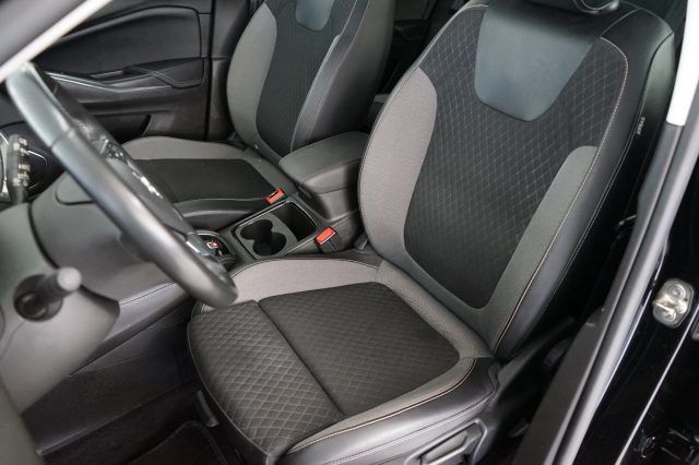 OPEL Grandland X usata, con Sensori di parcheggio anteriori