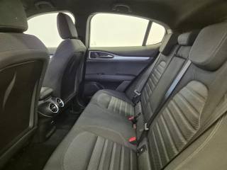 ALFA ROMEO Stelvio usata, con Luci diurne