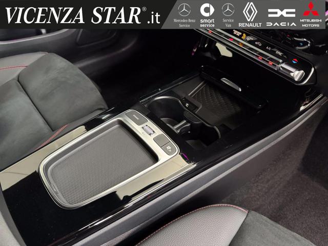 MERCEDES-BENZ CLA 200 usata, con USB