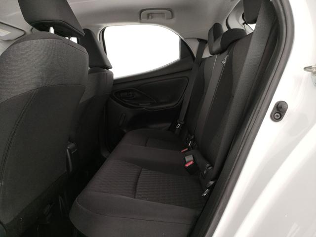 TOYOTA Yaris usata, con USB