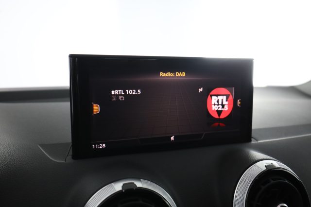 AUDI Q2 usata 10