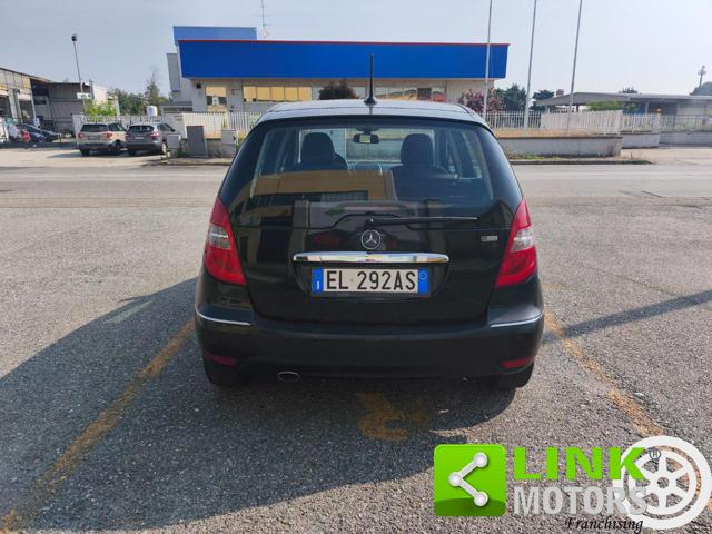 MERCEDES-BENZ A 180 usata, con Autoradio