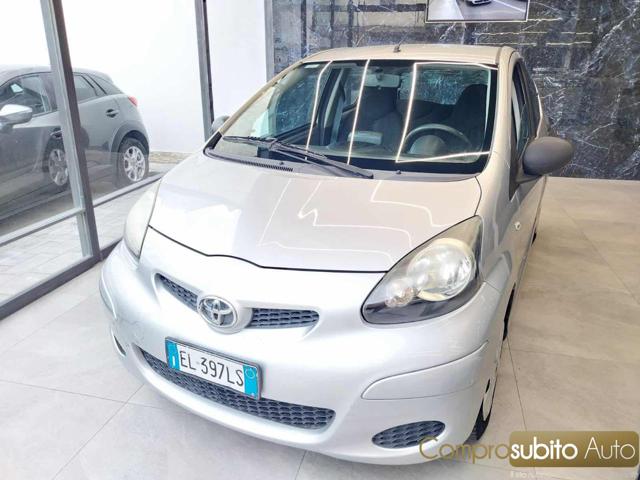 TOYOTA Aygo usata, con Airbag