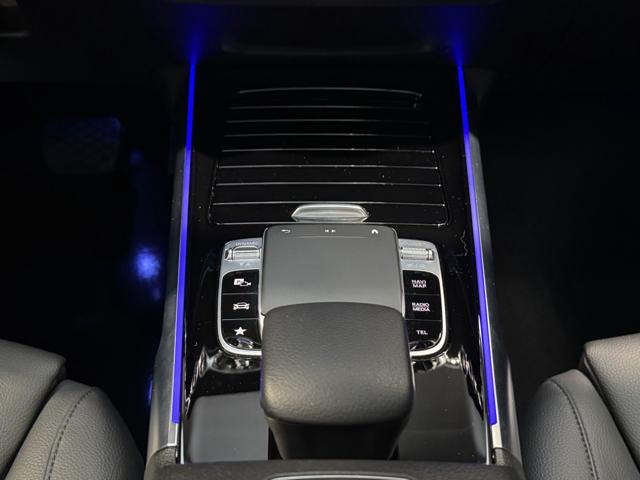 MERCEDES-BENZ GLB 200 usata, con Fari Xenon