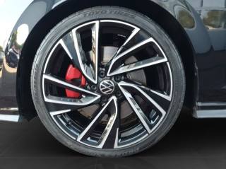 VOLKSWAGEN Golf usata, con Airbag laterali