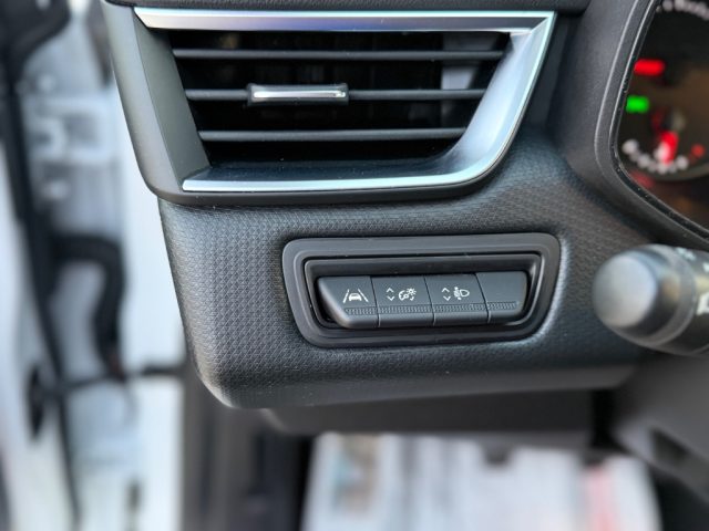 RENAULT Clio usata, con Fari LED