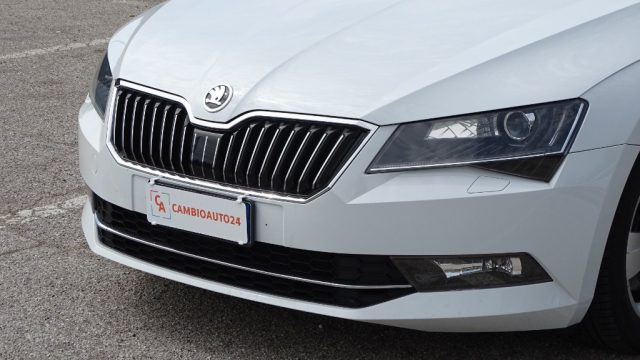 SKODA Superb usata, con Sensore di pioggia