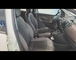 LANCIA Ypsilon usata 26