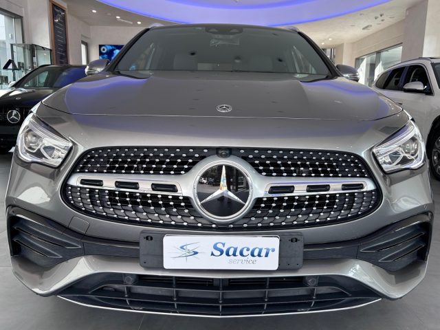 MERCEDES-BENZ GLA 200 usata, con Airbag