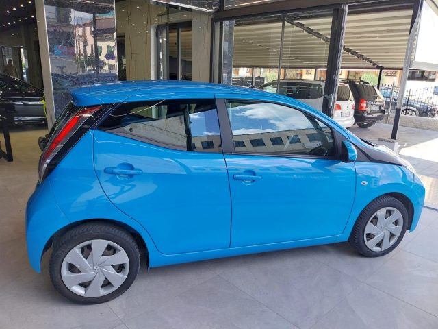 TOYOTA Aygo usata, con Chiusura centralizzata