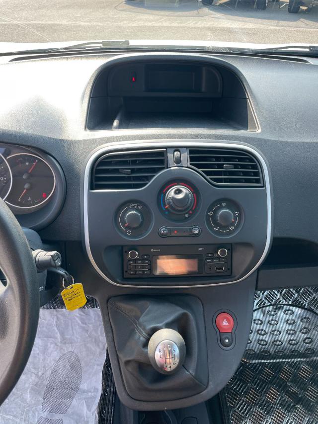 RENAULT Kangoo usata, con Climatizzatore