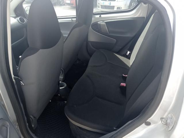 TOYOTA Aygo usata, con Autoradio