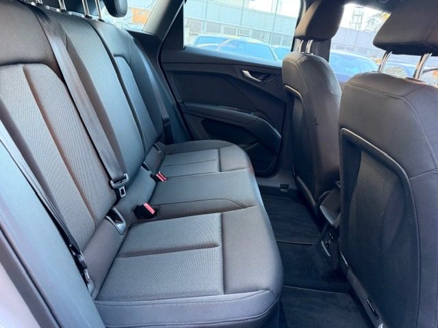 AUDI Q4 e-tron usata, con Climatizzatore