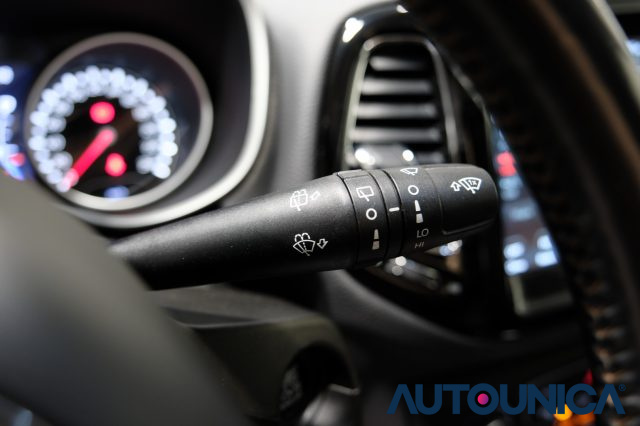 JEEP Compass usata, con Leve al volante
